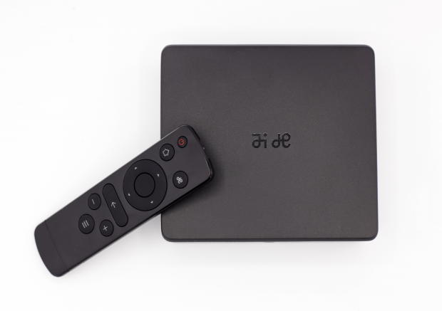 Der Remix IO wird mit einer Fernbedienung ausgeliefert. (Bild: Jide)